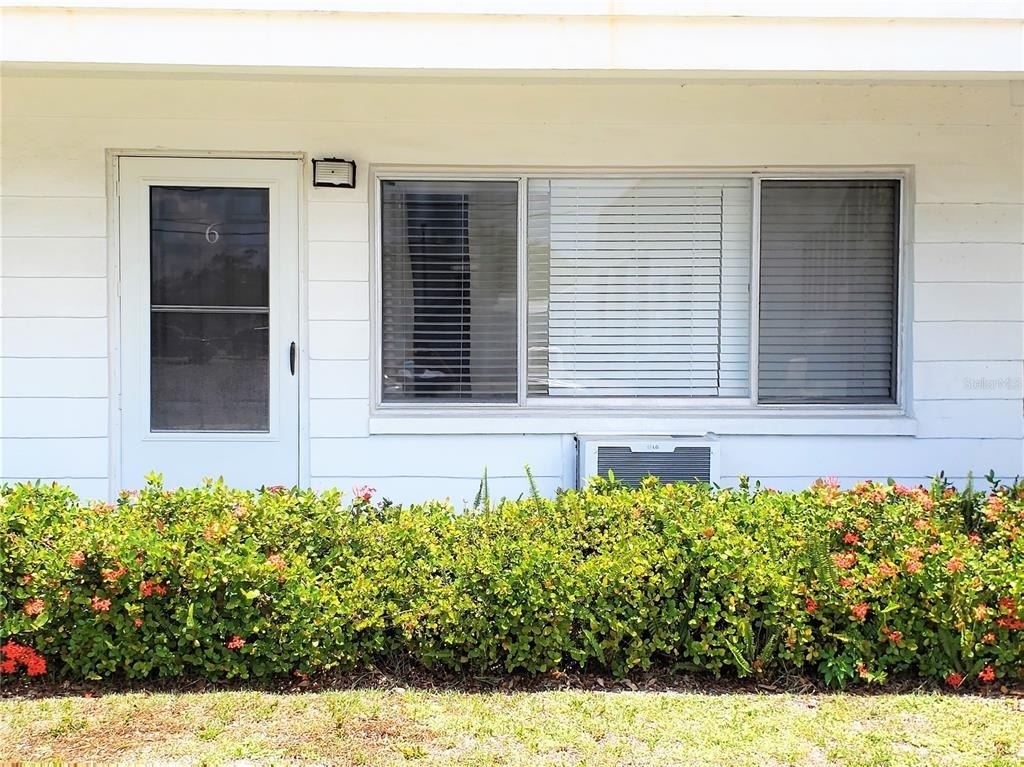 2366 Shelley Street - Photo 1