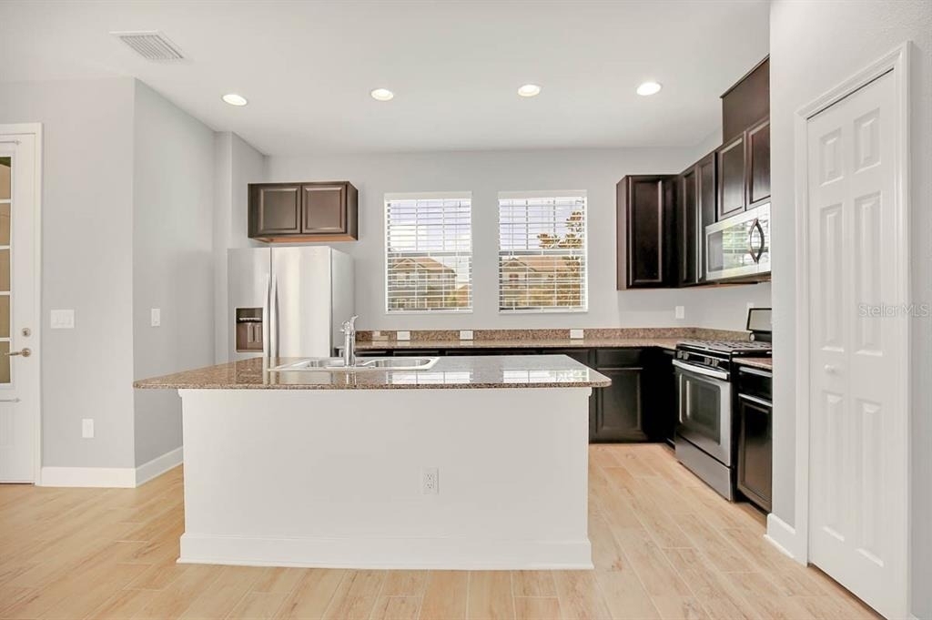 5808 Circa Fishhawk Boulevard - Photo 5