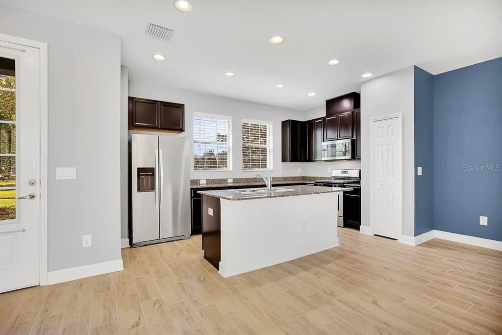 5808 Circa Fishhawk Boulevard - Photo 1
