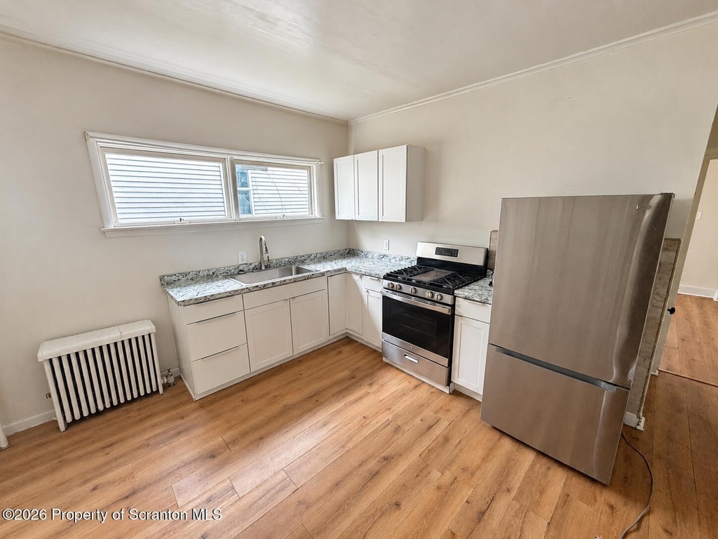 438 14th Avenue - Photo 7