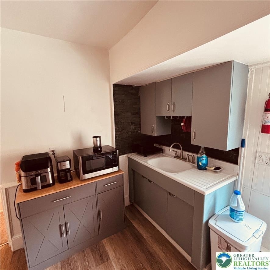 34 Penn Street S - Photo 8