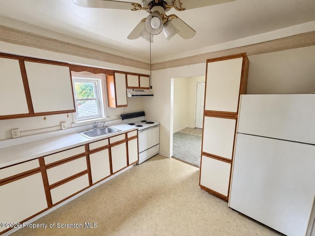 247 Belmont Street - Photo 5