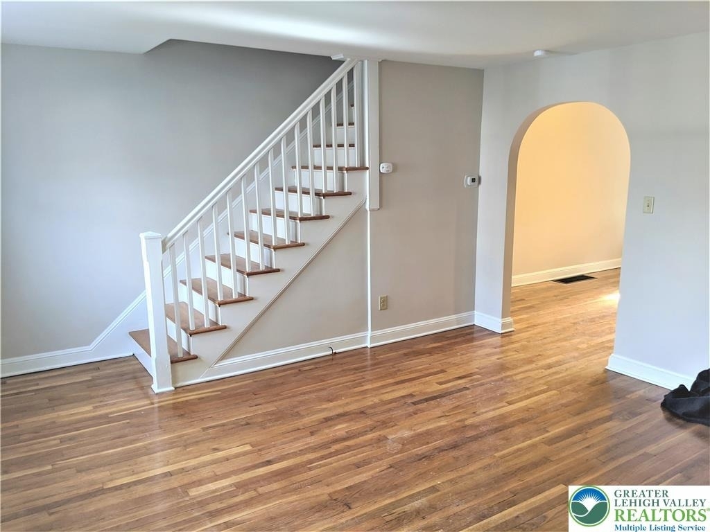 703 Spring Street - Photo 3