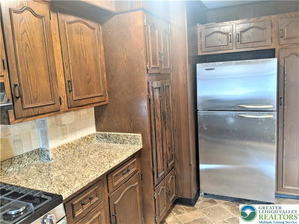 703 Spring Street - Photo 9