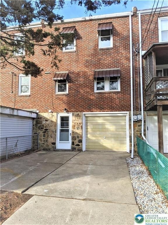 703 Spring Street - Photo 15