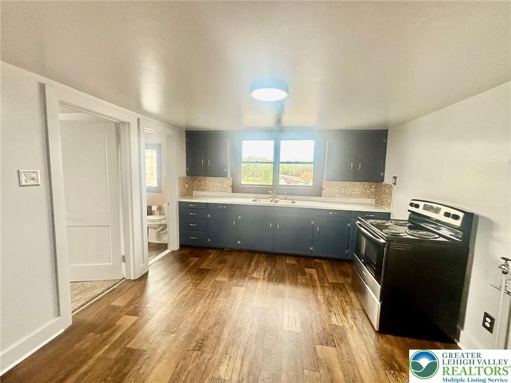 4630 Lehigh Drive - Photo 2