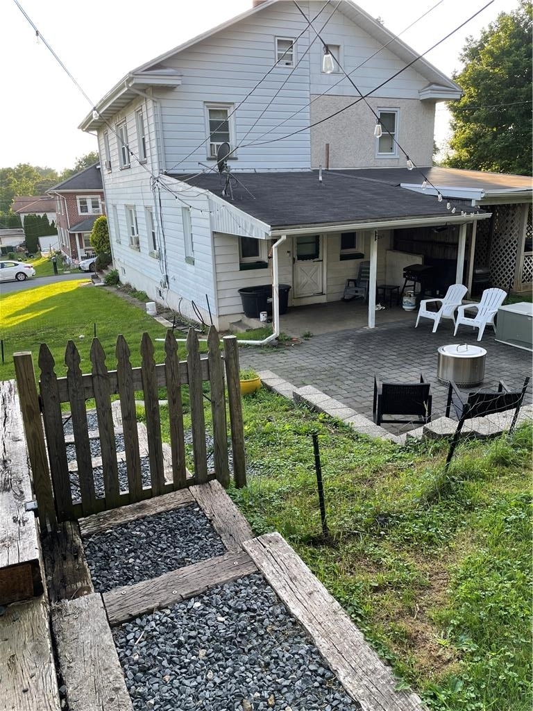 1906 3rd Street - Photo 10