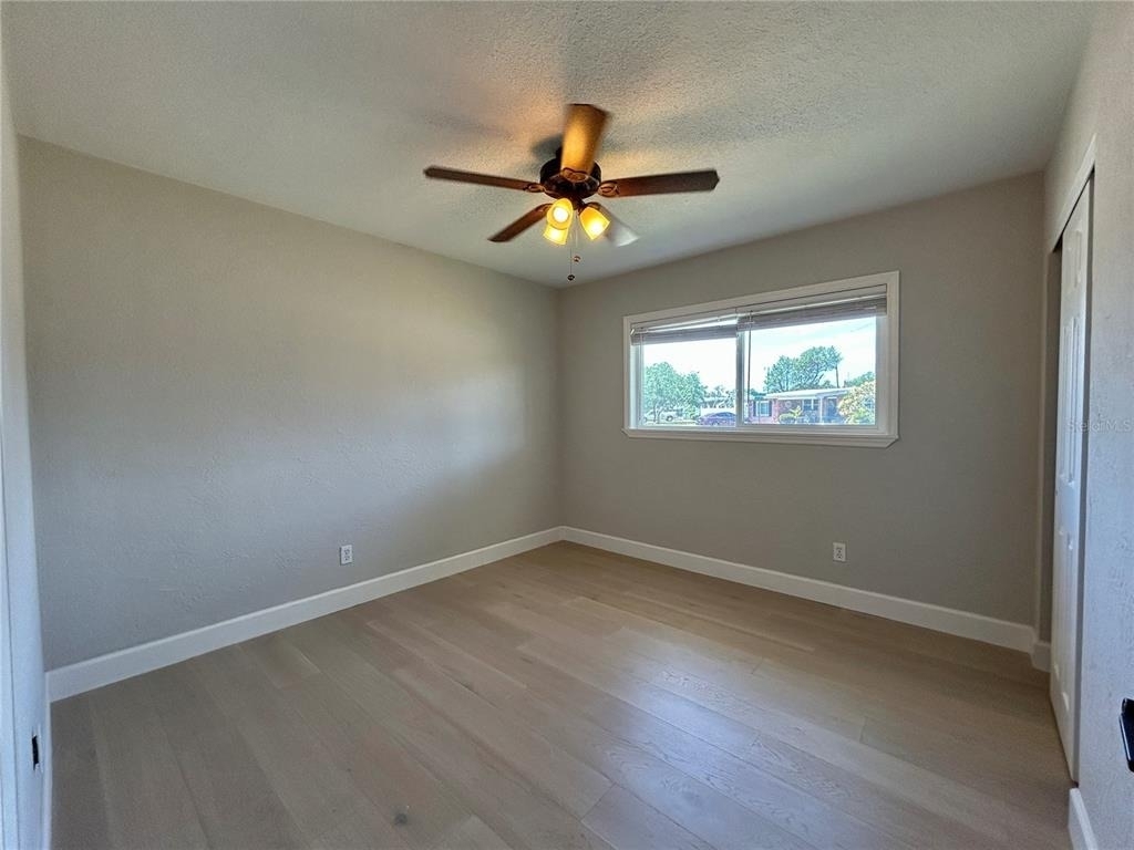 295 59th Avenue Ne - Photo 9