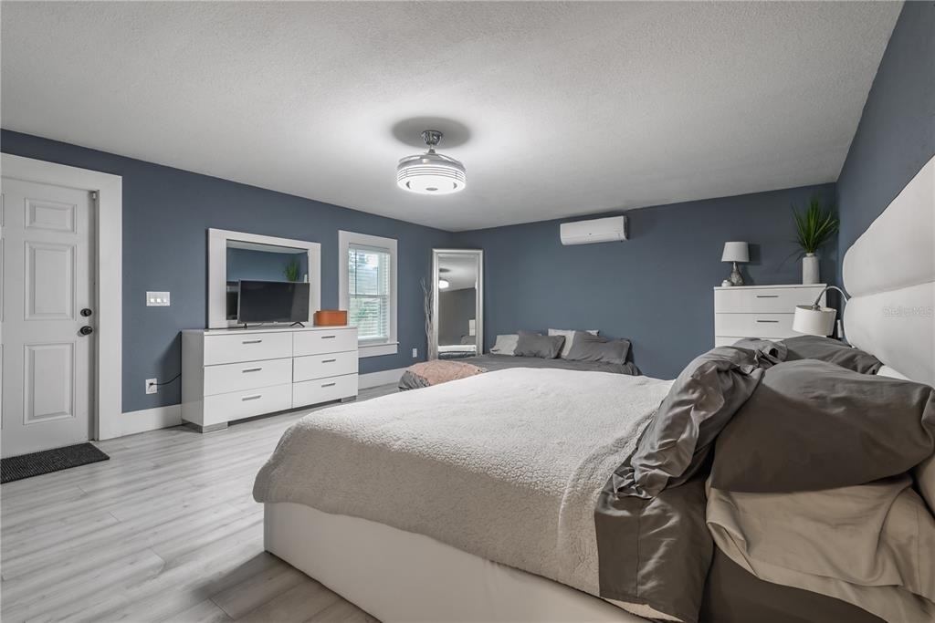 806 E Hamilton Avenue - Photo 20