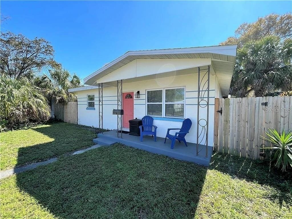2334 38th Avenue N - Photo 0