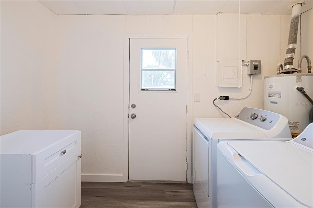 3730 75th Street N - Photo 25