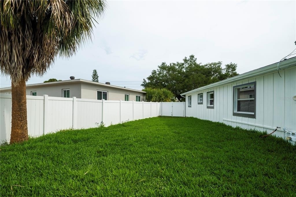 3730 75th Street N - Photo 28