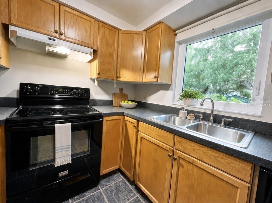 2840 W Shelton Avenue - Photo 3