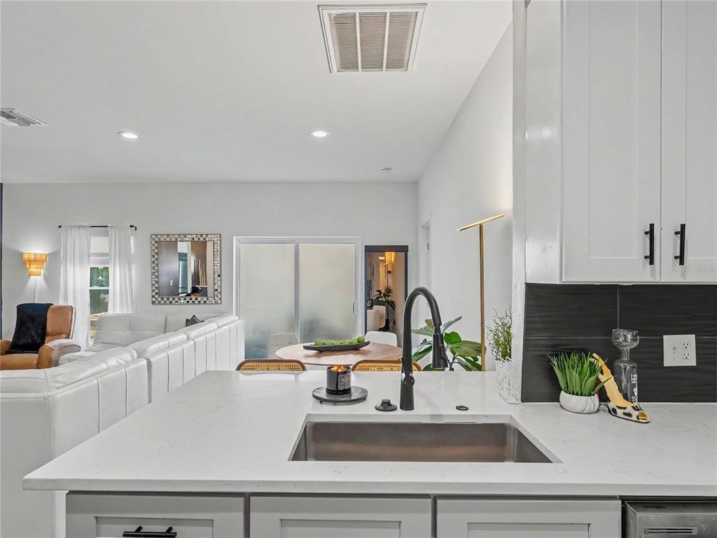 9397 Northcliffe Boulevard - Photo 14
