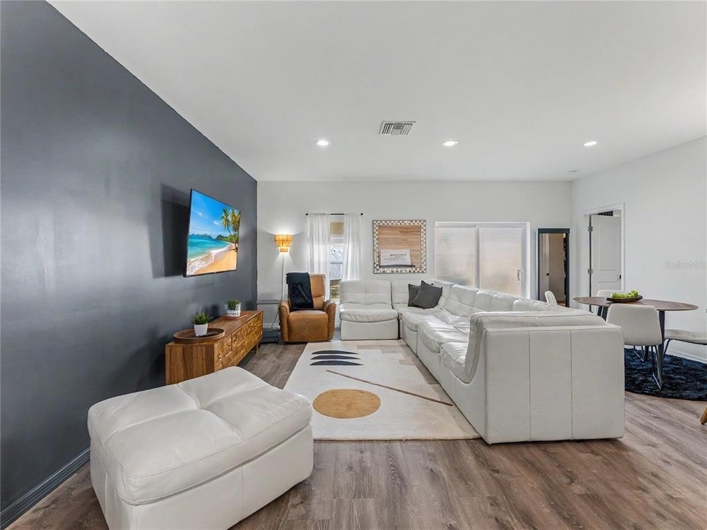 9397 Northcliffe Boulevard - Photo 10