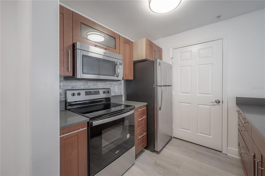 800 S Dakota Avenue - Photo 4