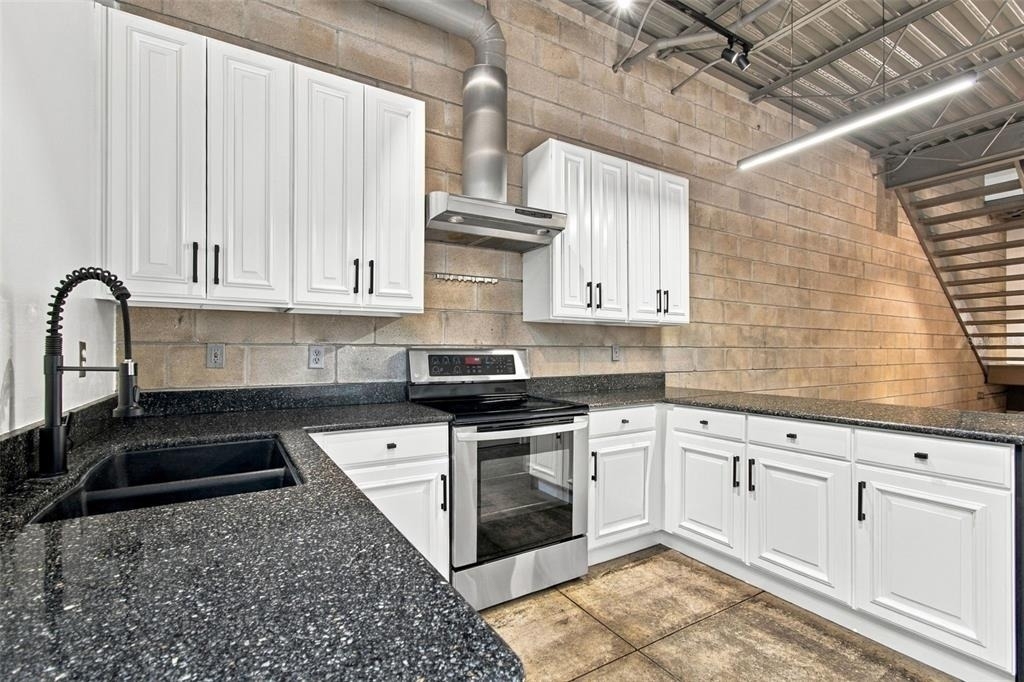 2509 W Azeele Street - Photo 12