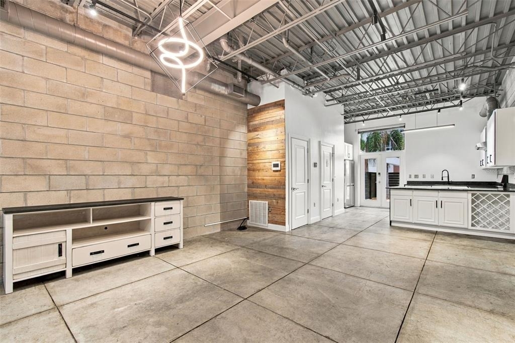 2509 W Azeele Street - Photo 4