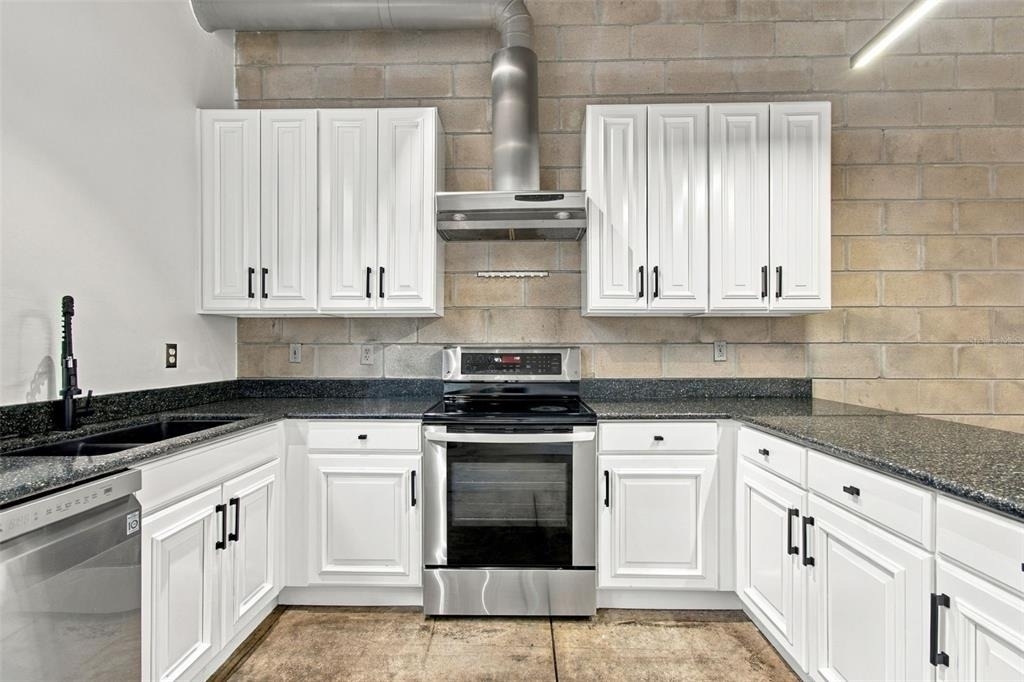 2509 W Azeele Street - Photo 11