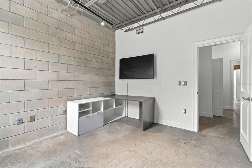 2509 W Azeele Street - Photo 27