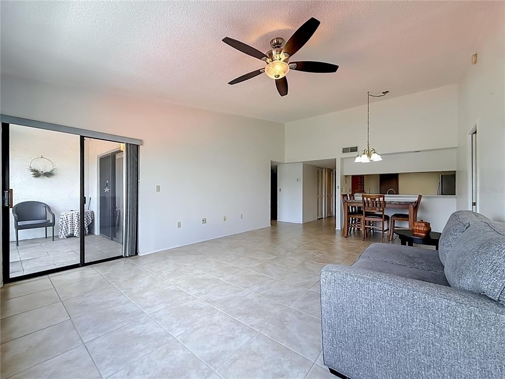 2593 Countryside Boulevard - Photo 4