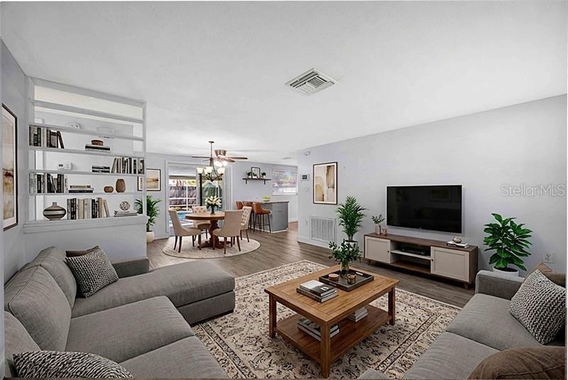 9040 Lunar Lane - Photo 4