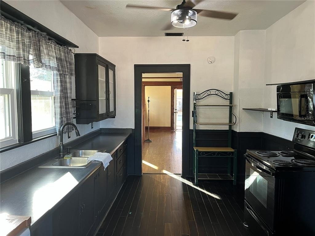 439 New York Avenue - Photo 15