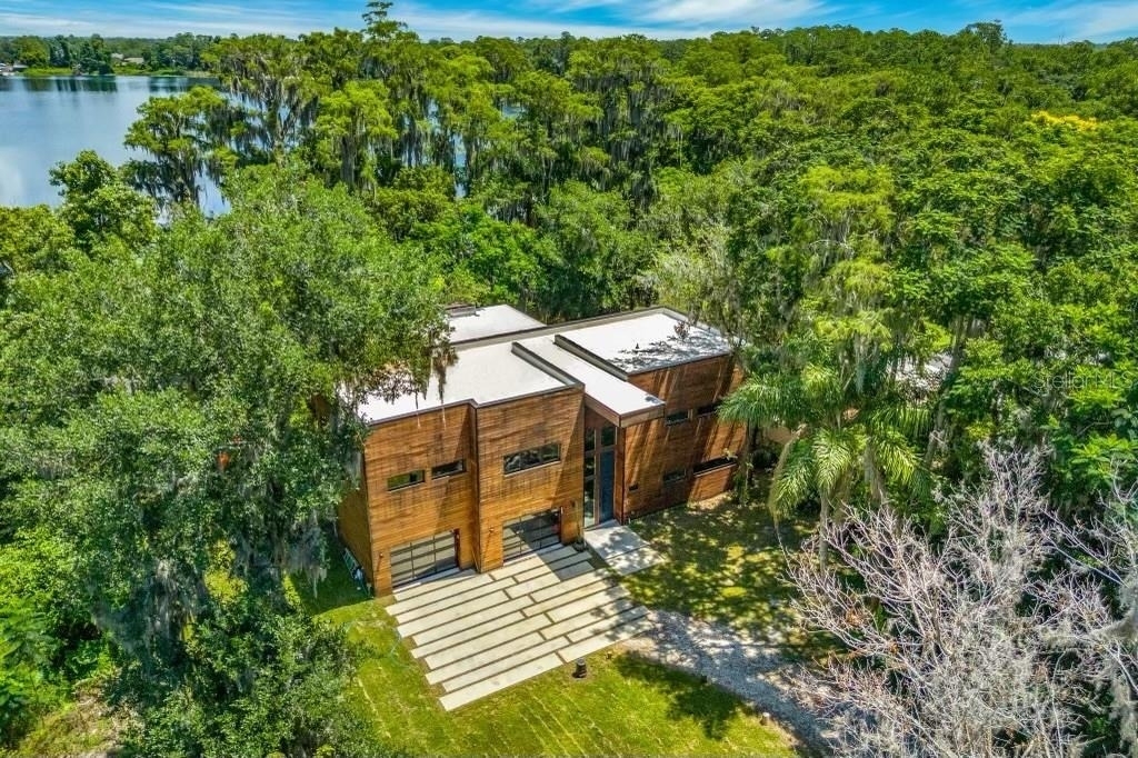 3807 S Semoran Boulevard - Photo 2