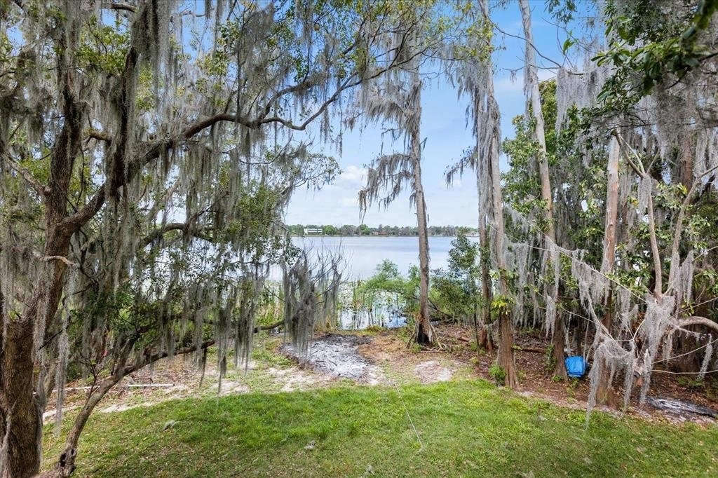 3807 S Semoran Boulevard - Photo 9