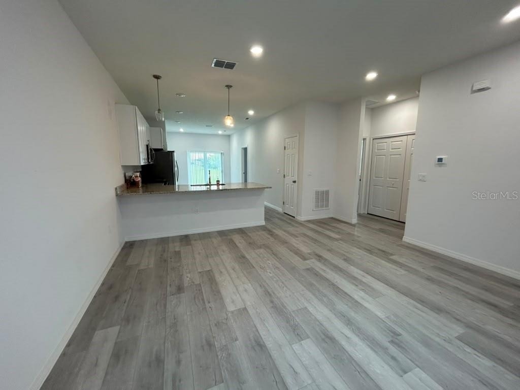 731 Desmoines - Photo 3