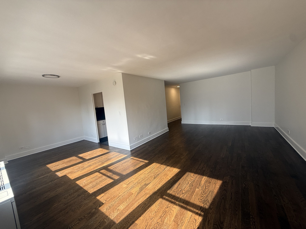220 East 63rd Street - Photo 3