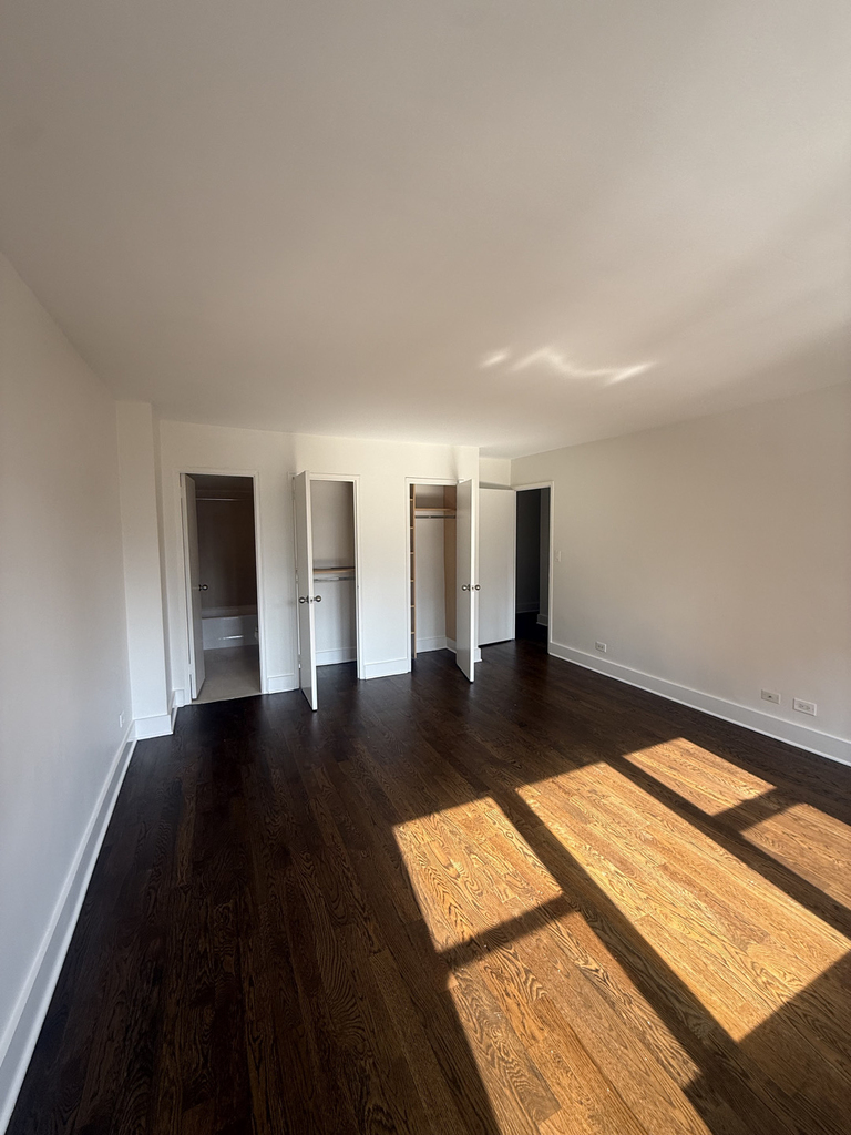 220 East 63rd Street - Photo 15