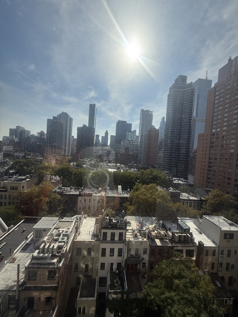 220 East 63rd Street - Photo 4