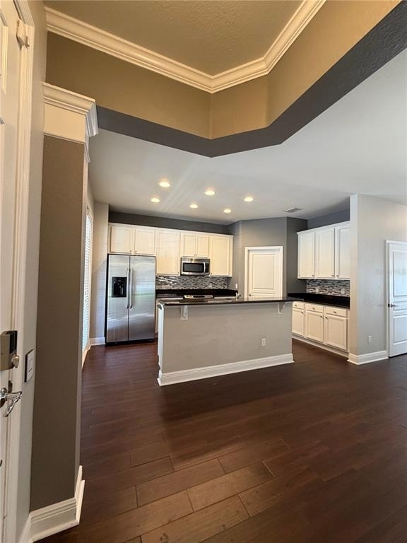 7751 Fairgrove Avenue - Photo 4