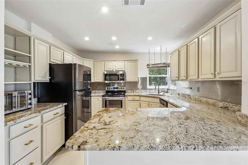 3 Country Club Drive - Photo 15