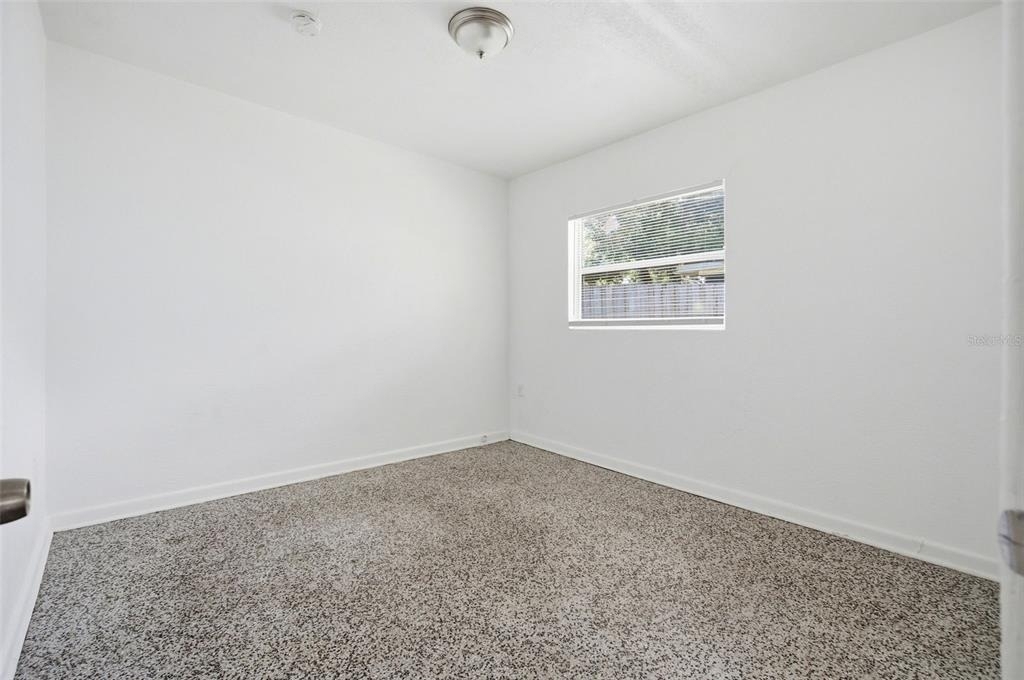 70 Griggs Avenue - Photo 16