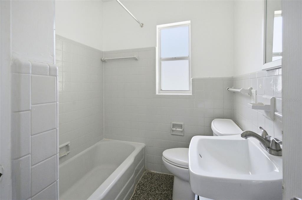 70 Griggs Avenue - Photo 15