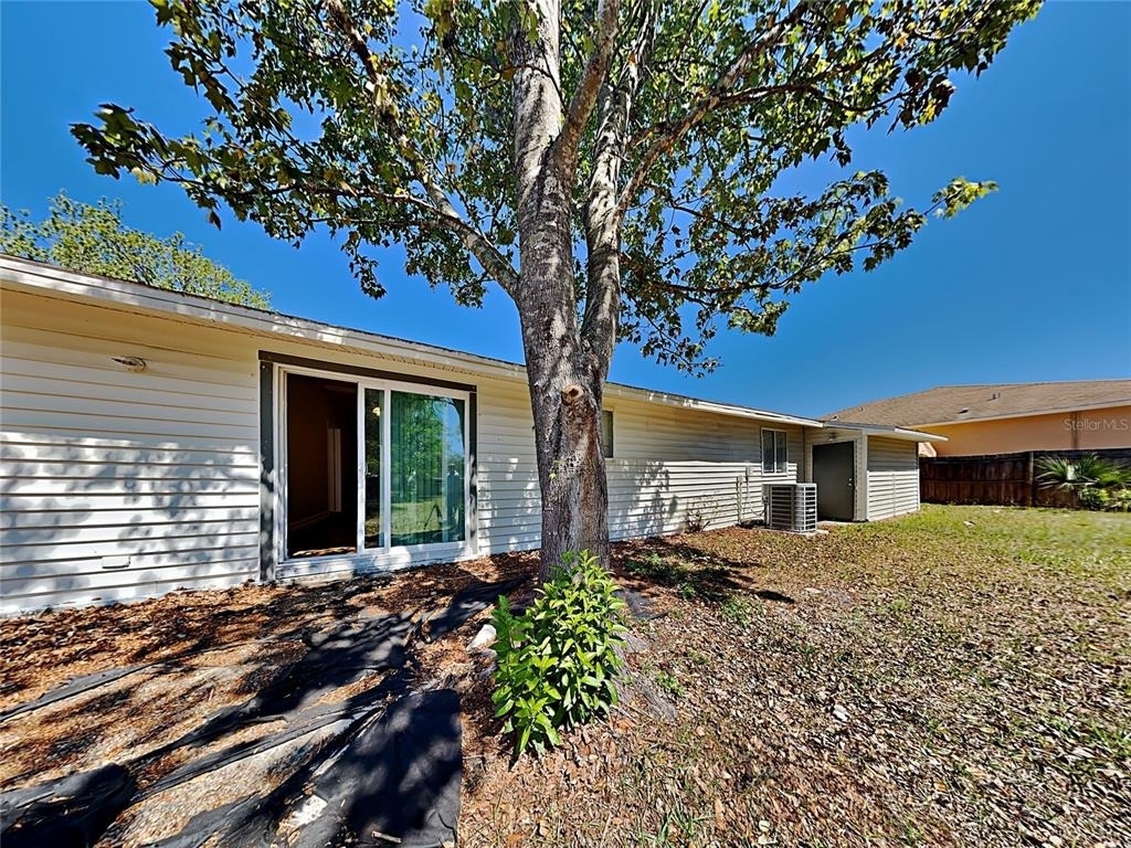 13426 Tyringham Street - Photo 16