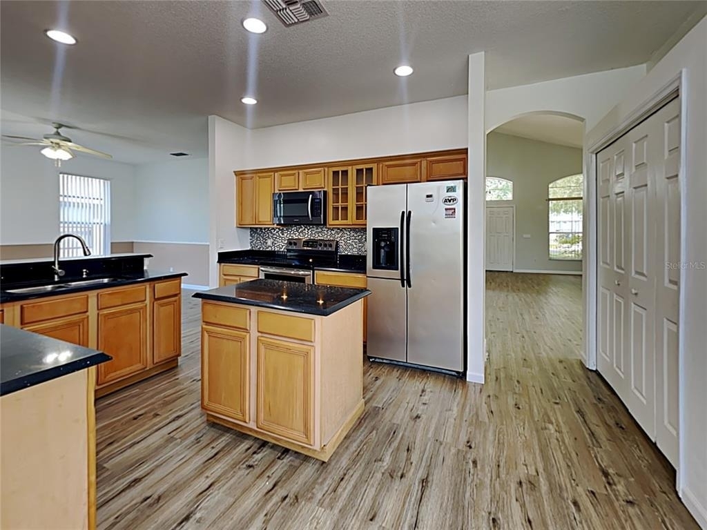 728 Hardwood Circle - Photo 5