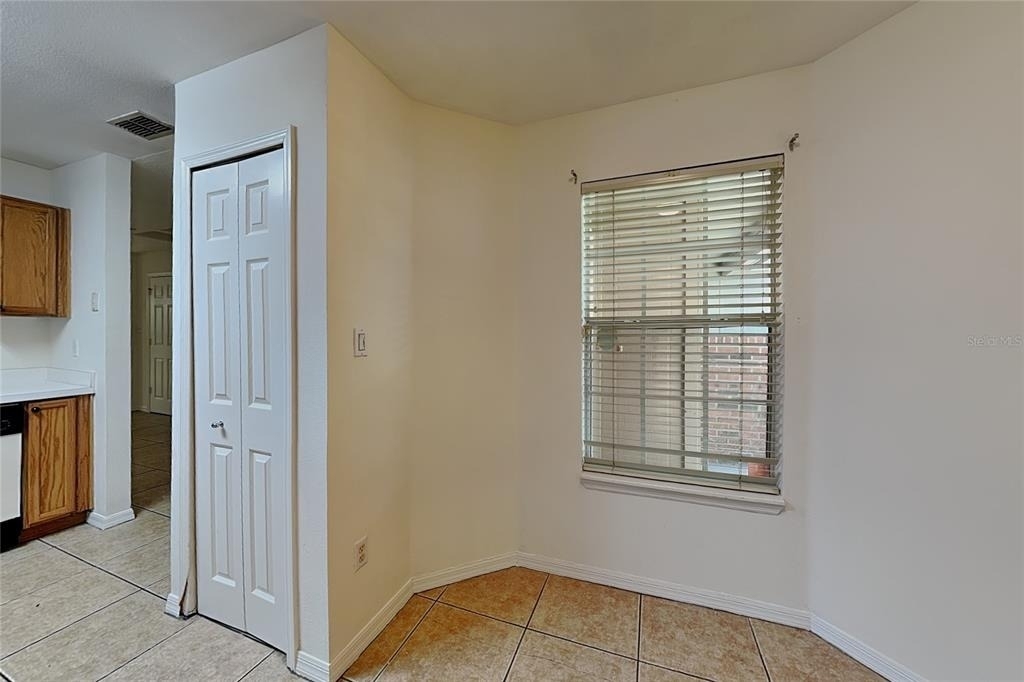 685 Scarlet Oak Circle - Photo 3