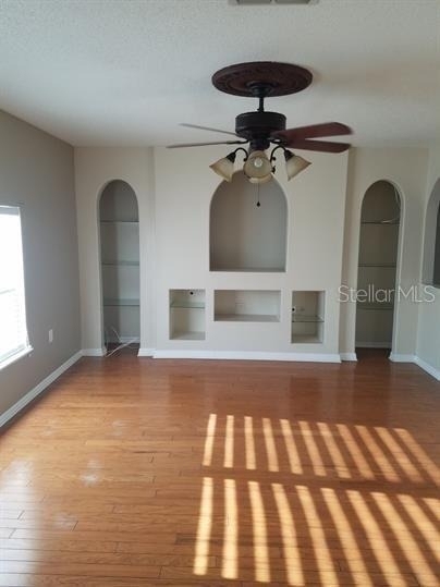 680 Basingstoke Court - Photo 4