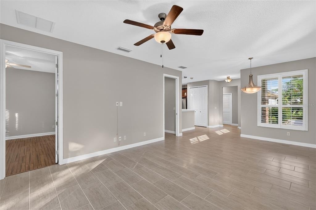 2009 Bayside Avenue - Photo 11