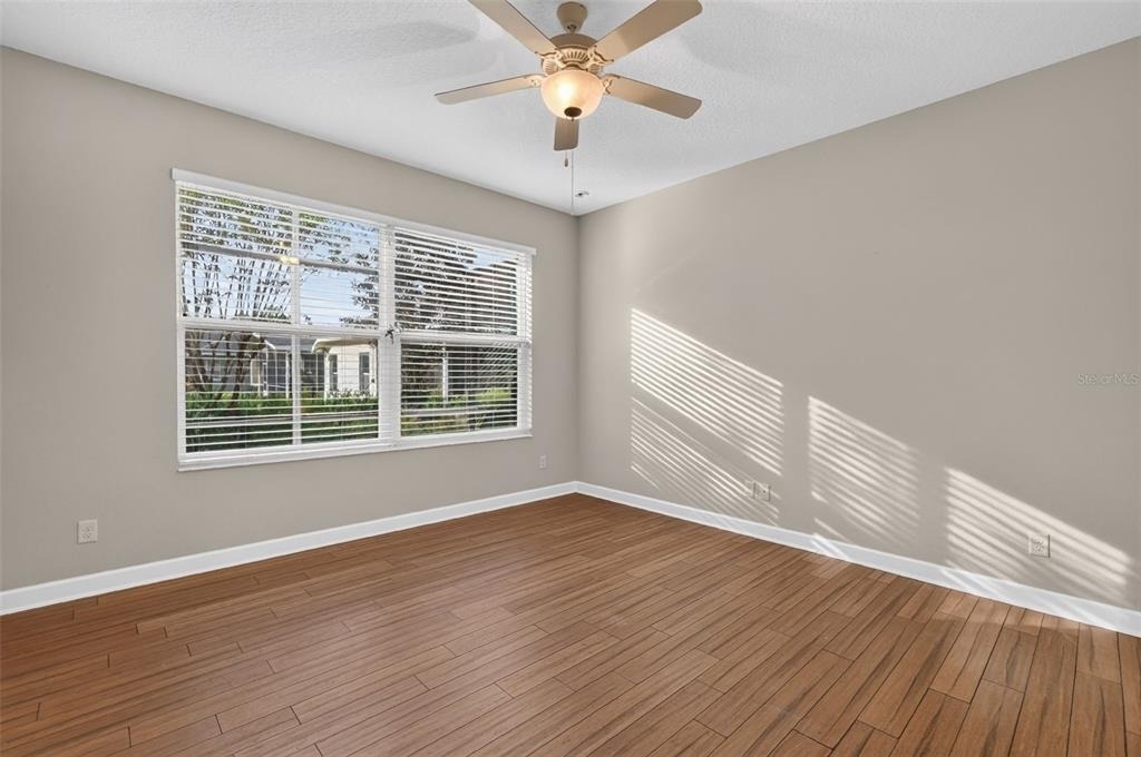2009 Bayside Avenue - Photo 19