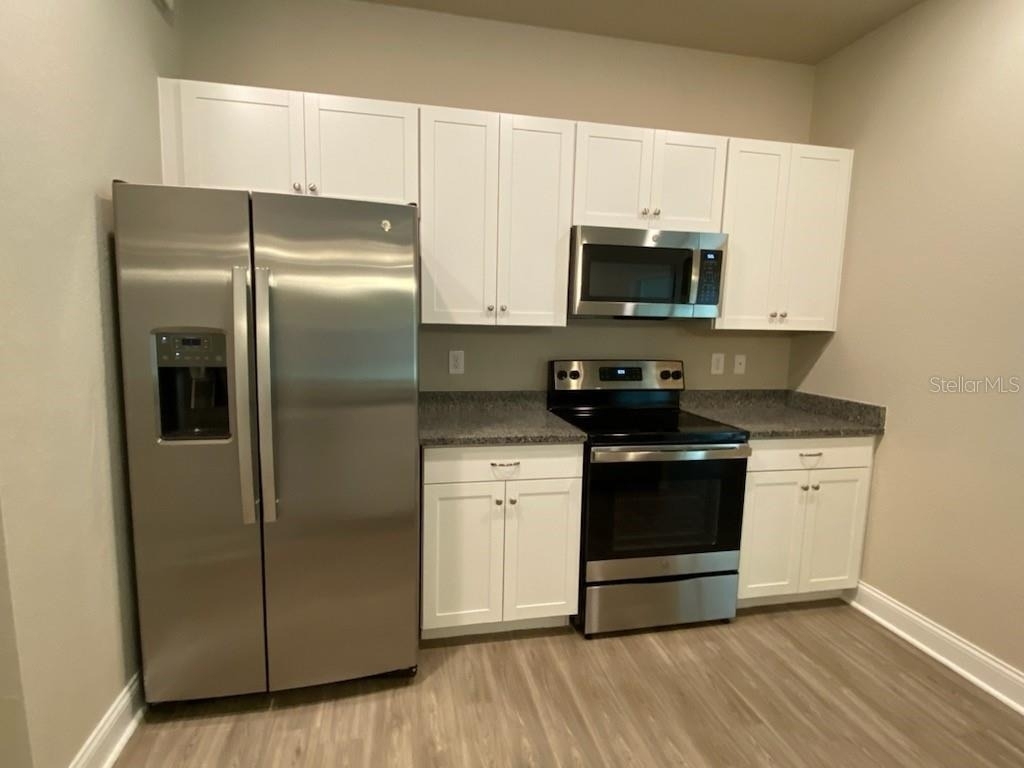 20399 Wilkie Avenue - Photo 5