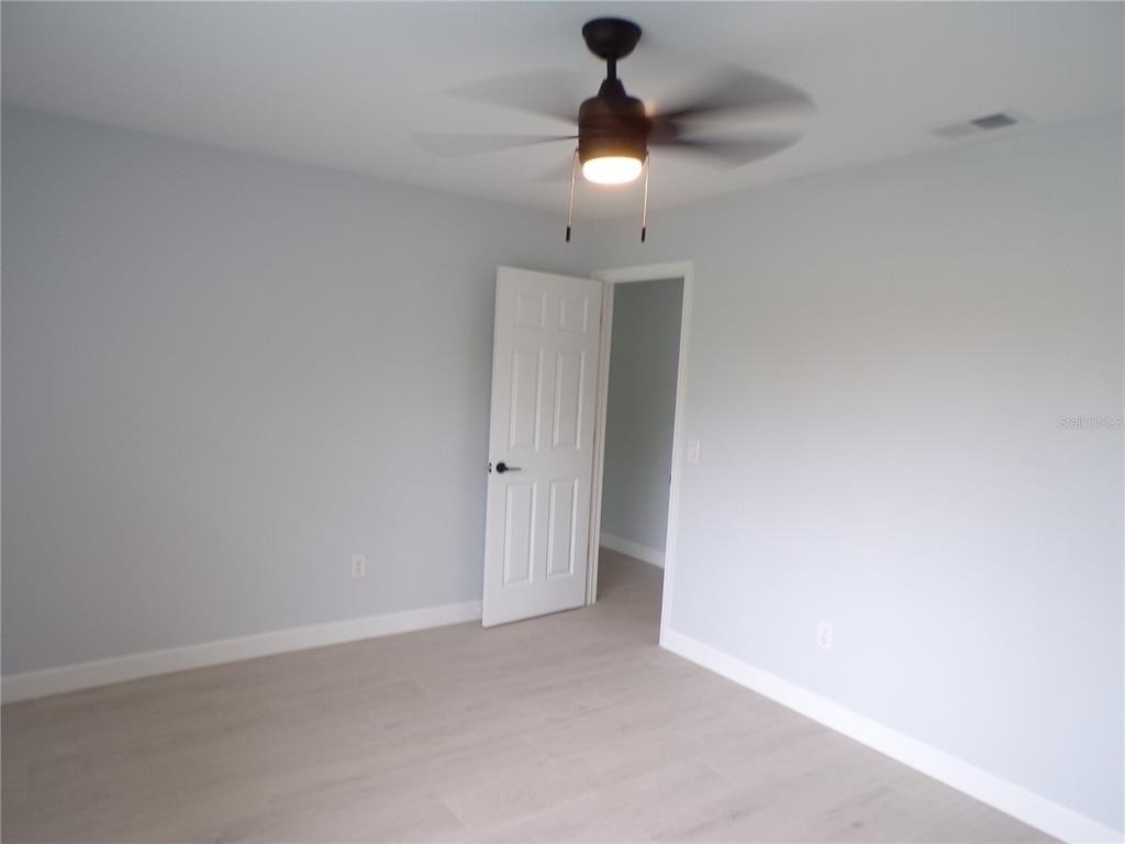 18083 Regan Avenue - Photo 18