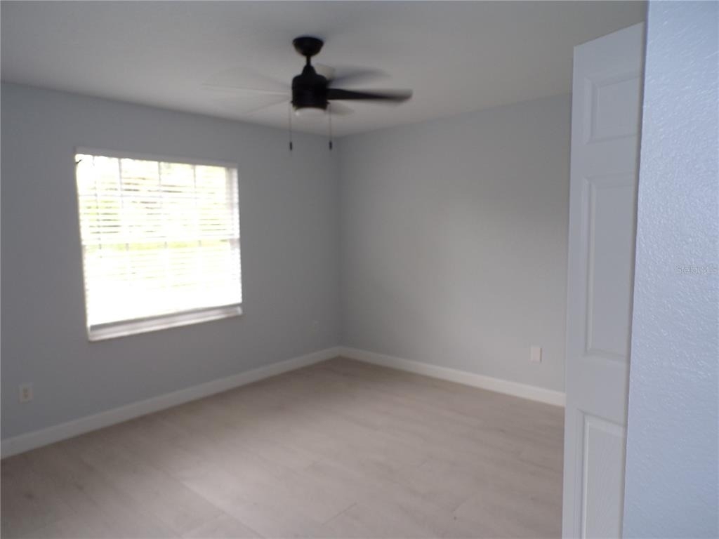 18083 Regan Avenue - Photo 21