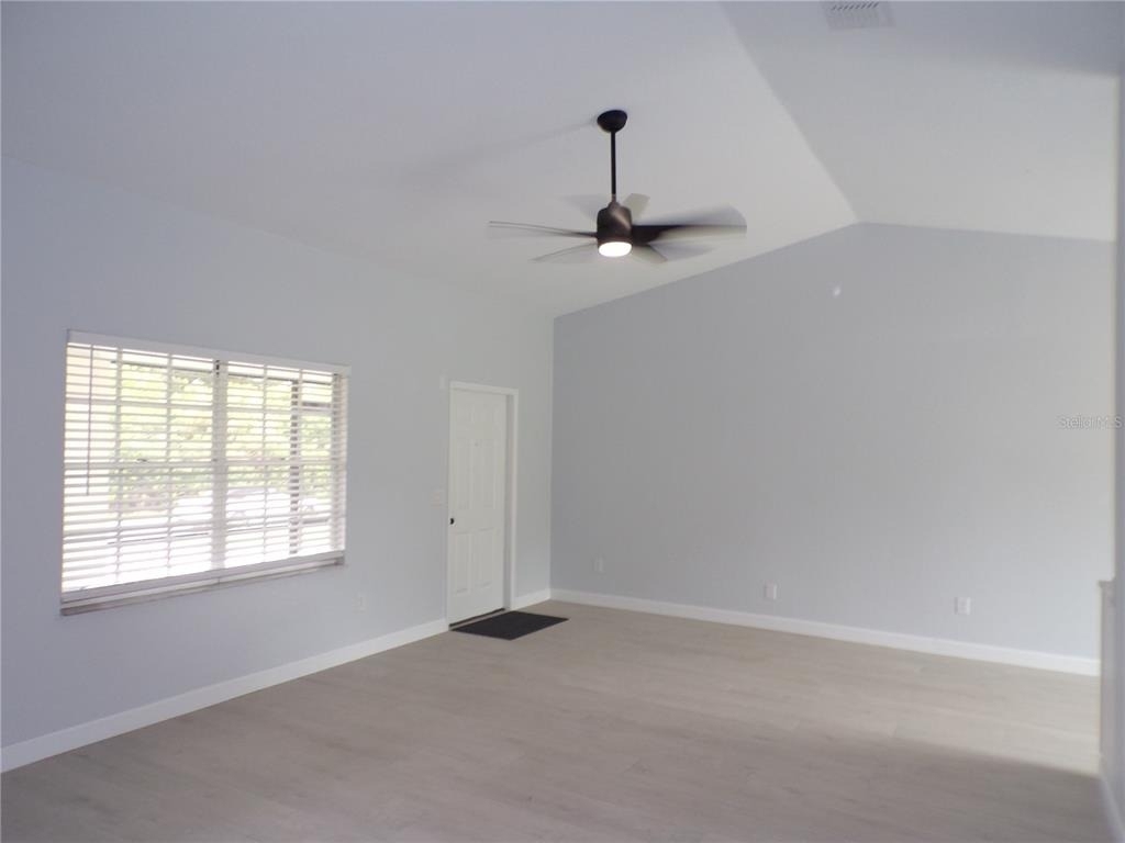 18083 Regan Avenue - Photo 15