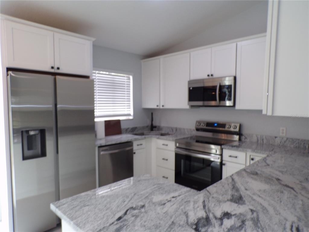 18083 Regan Avenue - Photo 12