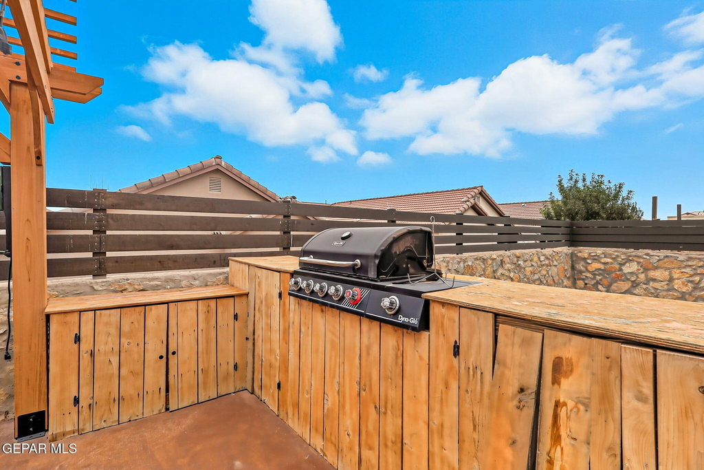 569 Lanner Street - Photo 40