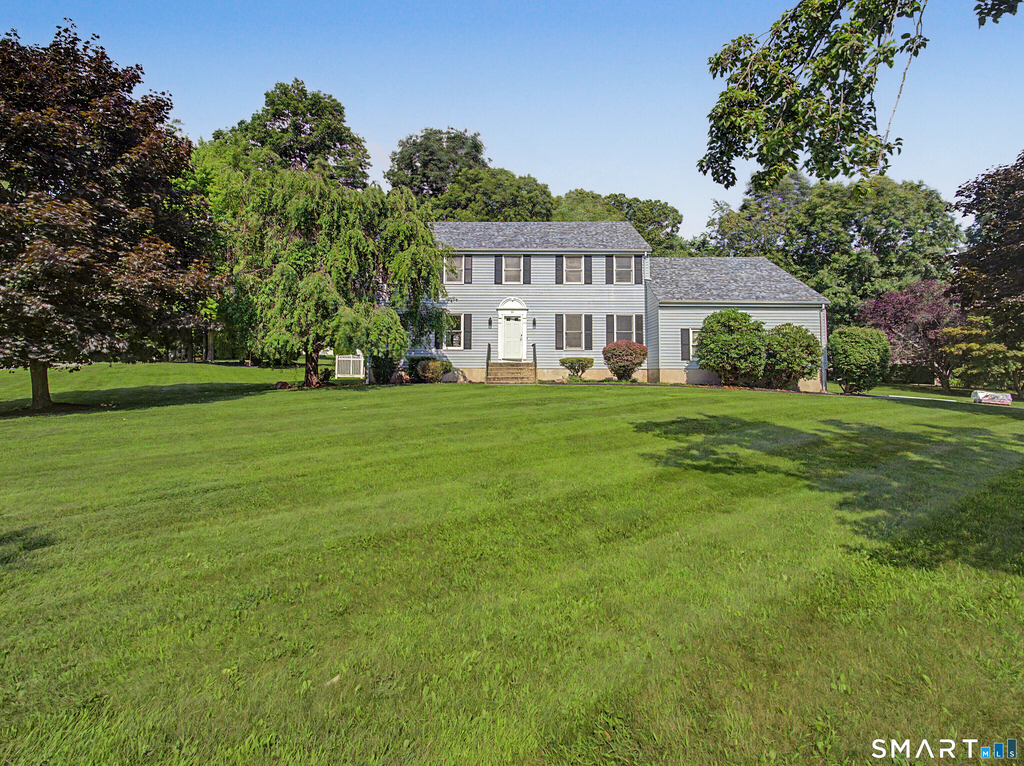 33 Gerald Drive - Photo 0